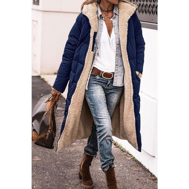 Women's long, comfortable coat