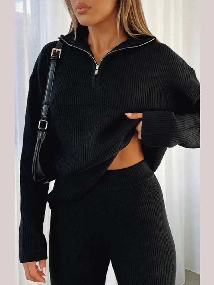 Women's cropped knitted hoodie and high waist trousers set