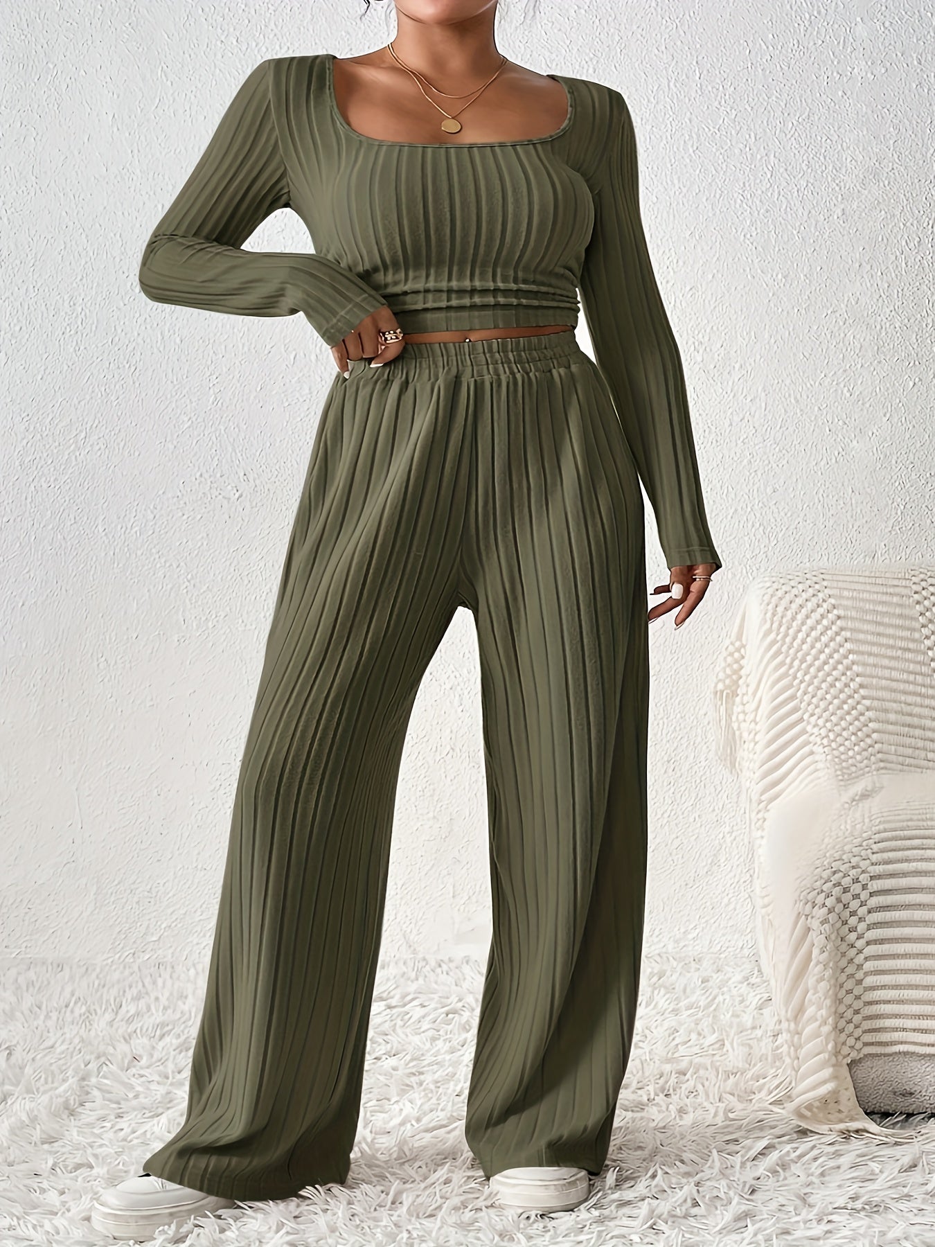 Two-piece ribbed crop top and wide-leg pants lounge set for women