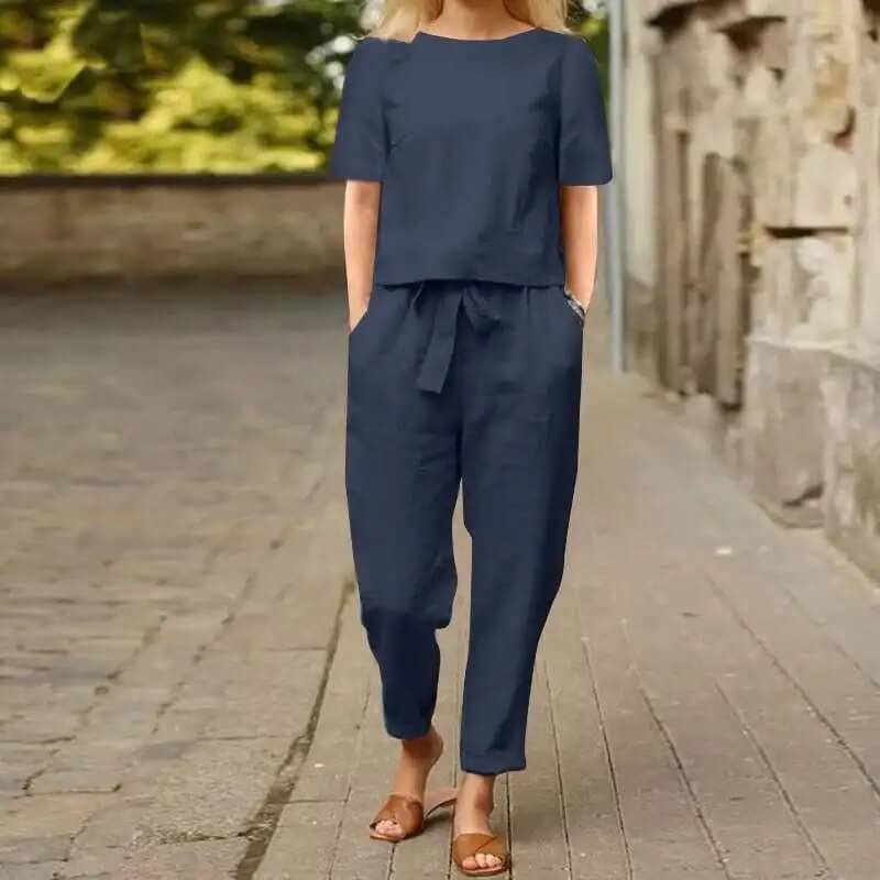 Women's Two-Piece Set - Relaxed Fit Short Sleeve Top & High-Waisted Tie Waist Pants