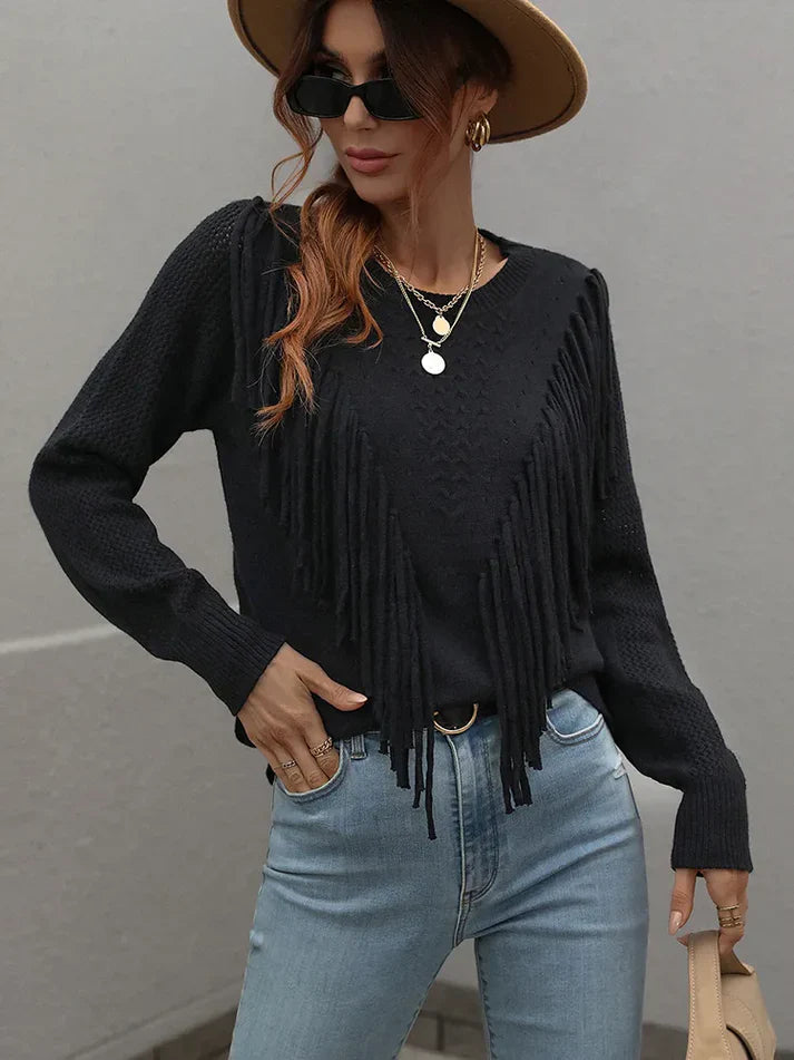 Women's sweater with fringes
