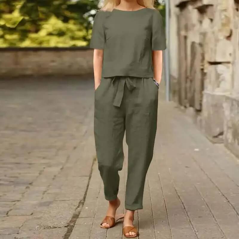 Women's Two-Piece Set - Relaxed Fit Short Sleeve Top & High-Waisted Tie Waist Pants