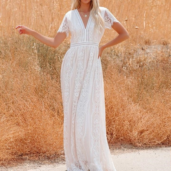 Women's Maxi Dress - Floor-Length Lace - V-Neck Short Sleeve Elegant Formal Wear