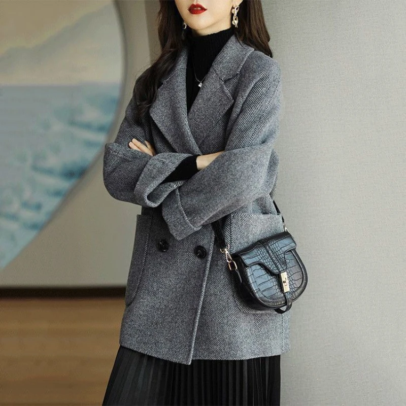 Women’s Trench Coat – Slim Fit – Wool Blend – Double Breasted – Mid Length Tailored