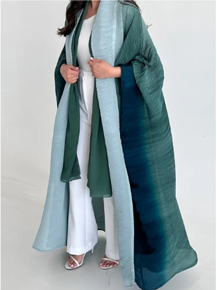 Women’s Trench Coat – Oversized Fit – Pleated Texture – Shawl Collar – Bat Sleeve