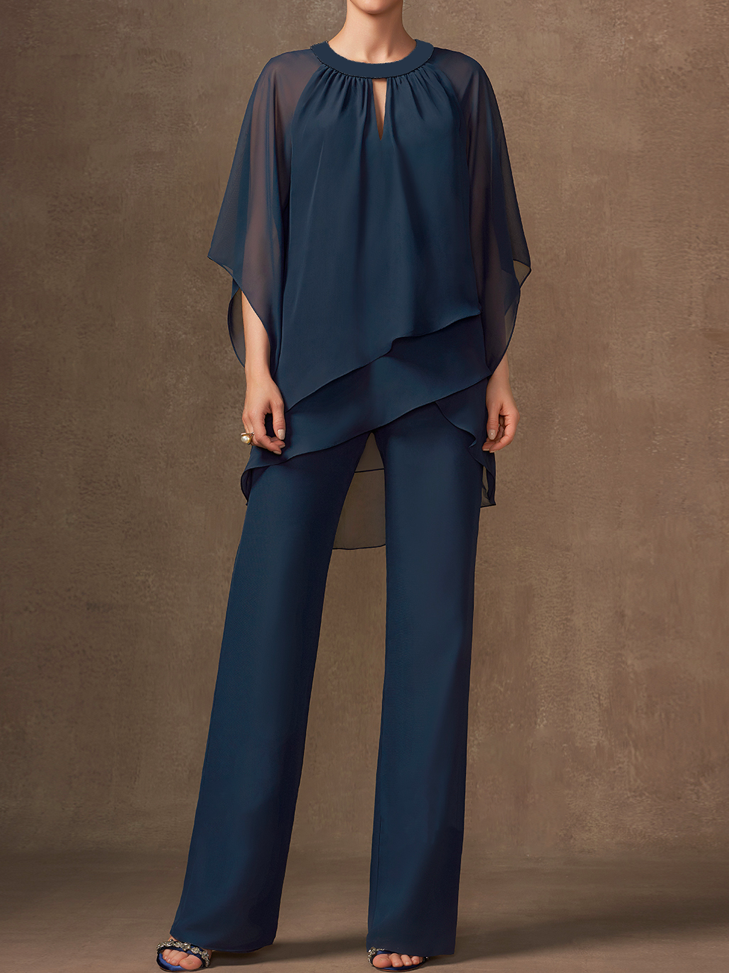 Women's urban loose two piece set with elegant round neckline