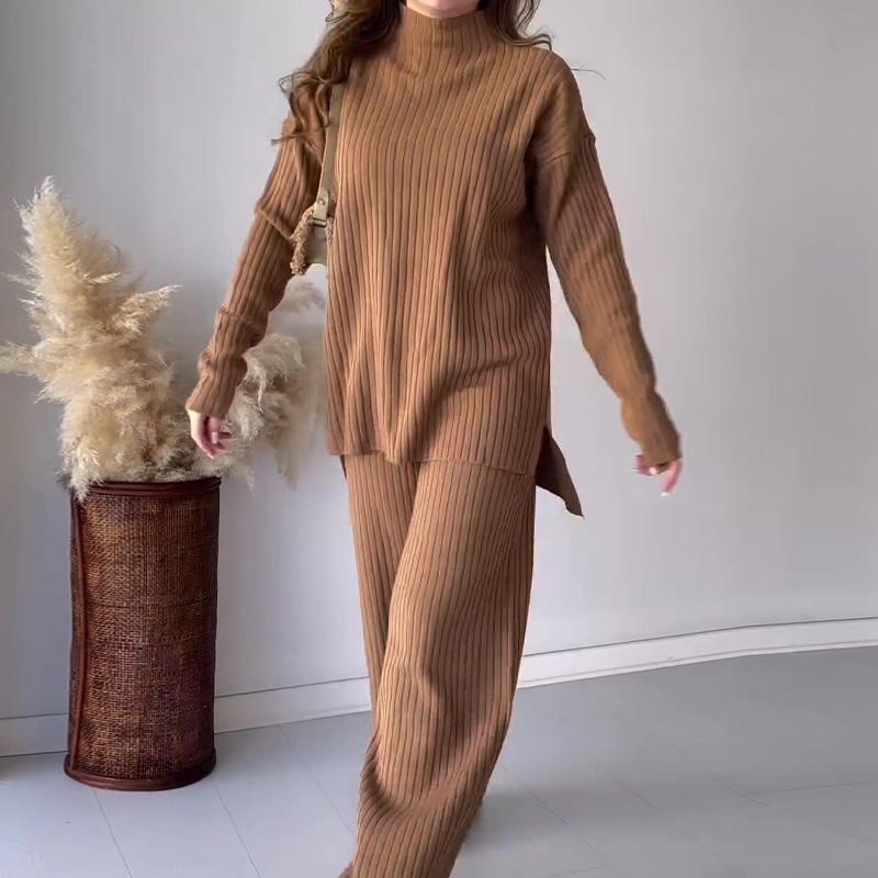 Women’s Two-Piece Sweater and Pants Set – Ribbed Knit – Relaxed Fit – Wide Leg – Round Neck