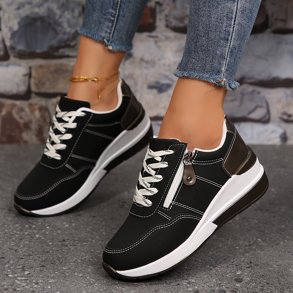 Women's Low-Top Sneakers - Lace-Up - Perforated Design - Cushioned Rubber Sole