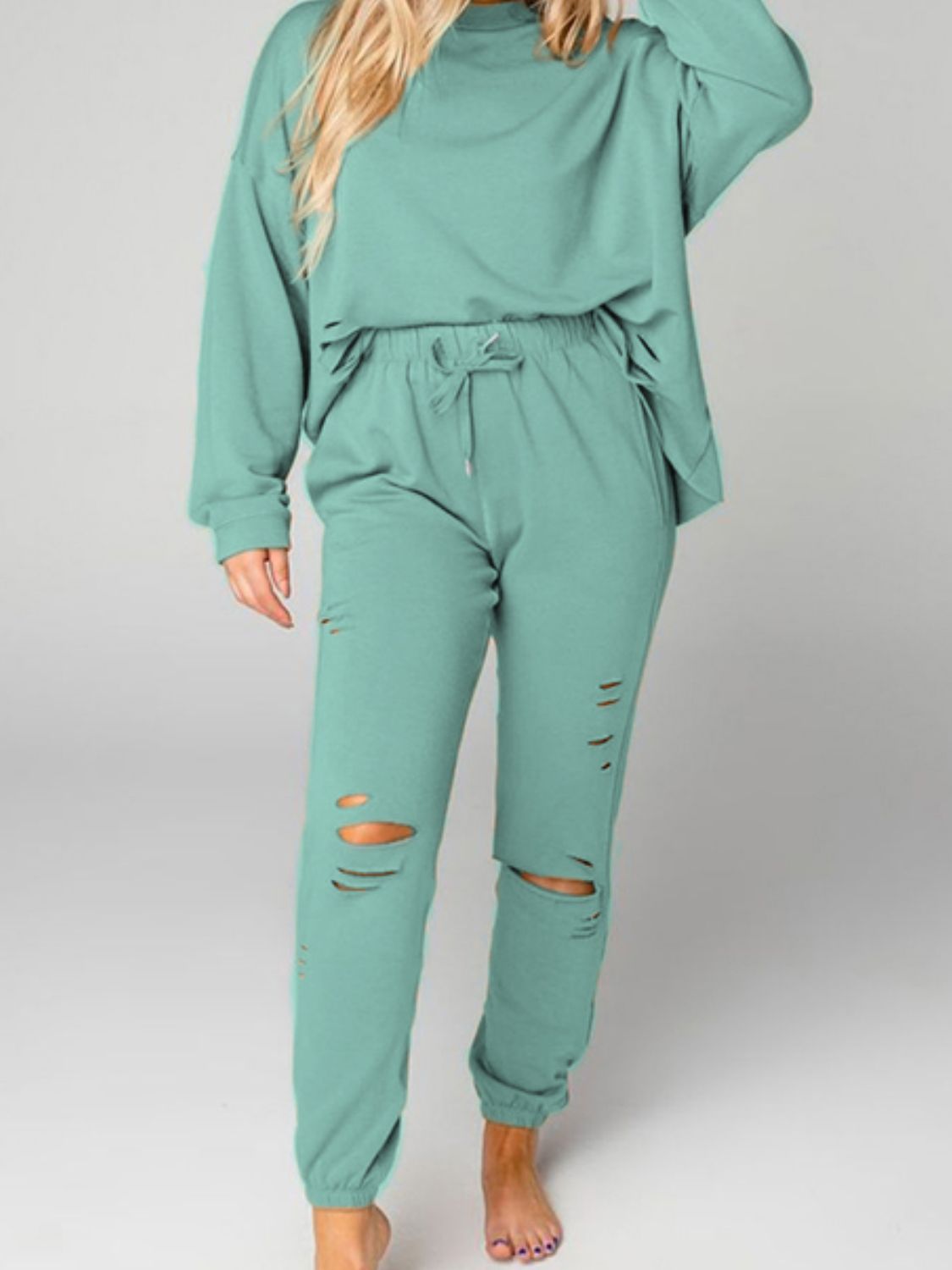 Women’s Loungewear Set - Relaxed Fit Sweatshirt & Distressed Jogger Pants - Casual Comfort