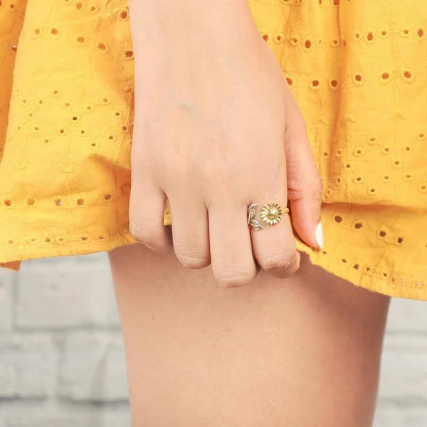 Adjustable Floral Design Sunflower Ring