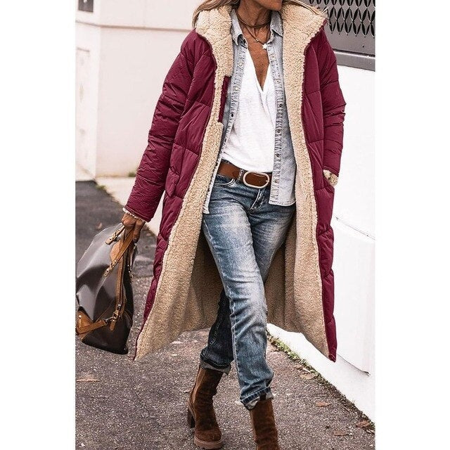 Women's long, comfortable coat