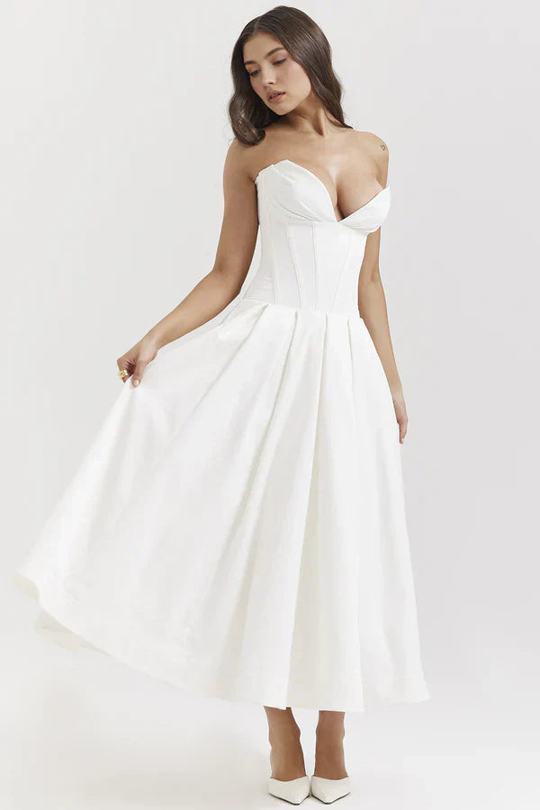 Women's Strapless Evening Gown - Sweetheart Neckline - Fitted Bodice - A-Line Silhouette