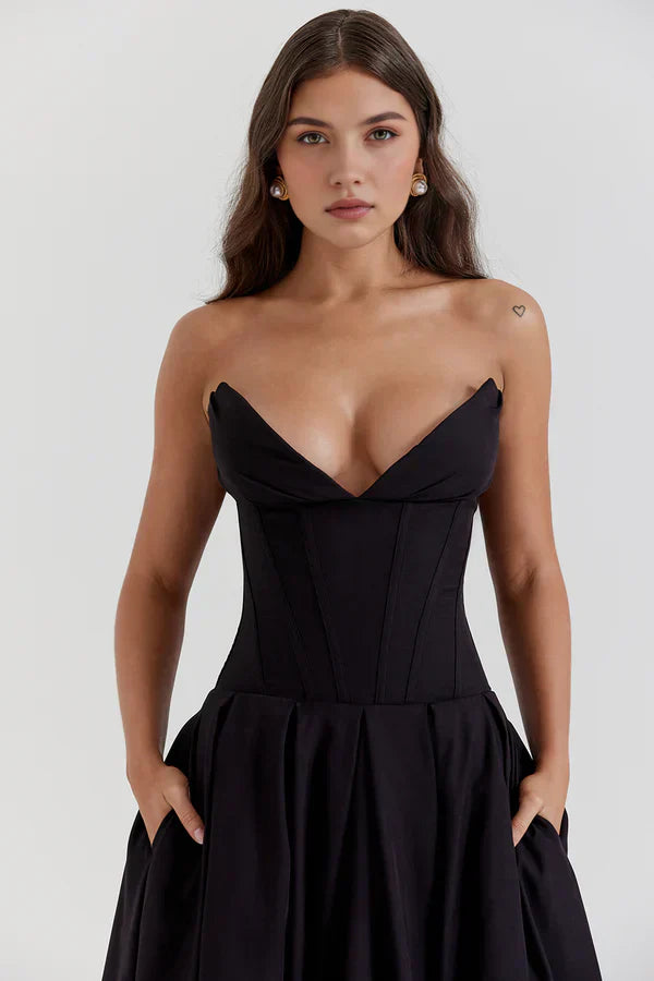 Women's Strapless Evening Gown - Sweetheart Neckline - Fitted Bodice - A-Line Silhouette