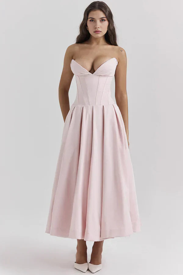 Women's Strapless Evening Gown - Sweetheart Neckline - Fitted Bodice - A-Line Silhouette