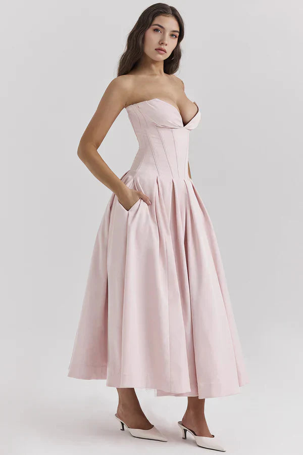 Women's Strapless Evening Gown - Sweetheart Neckline - Fitted Bodice - A-Line Silhouette