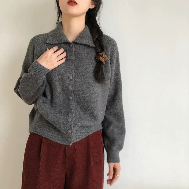 High-neck button-up knit sweater for autumn/winter women