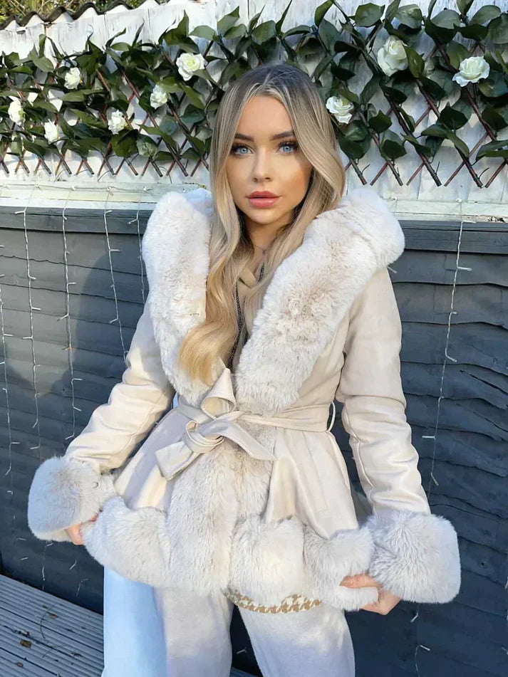 Women's winter coat with hood
