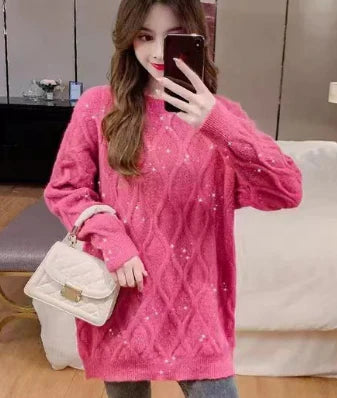 Women's elegant trendy sweater with diamond pattern