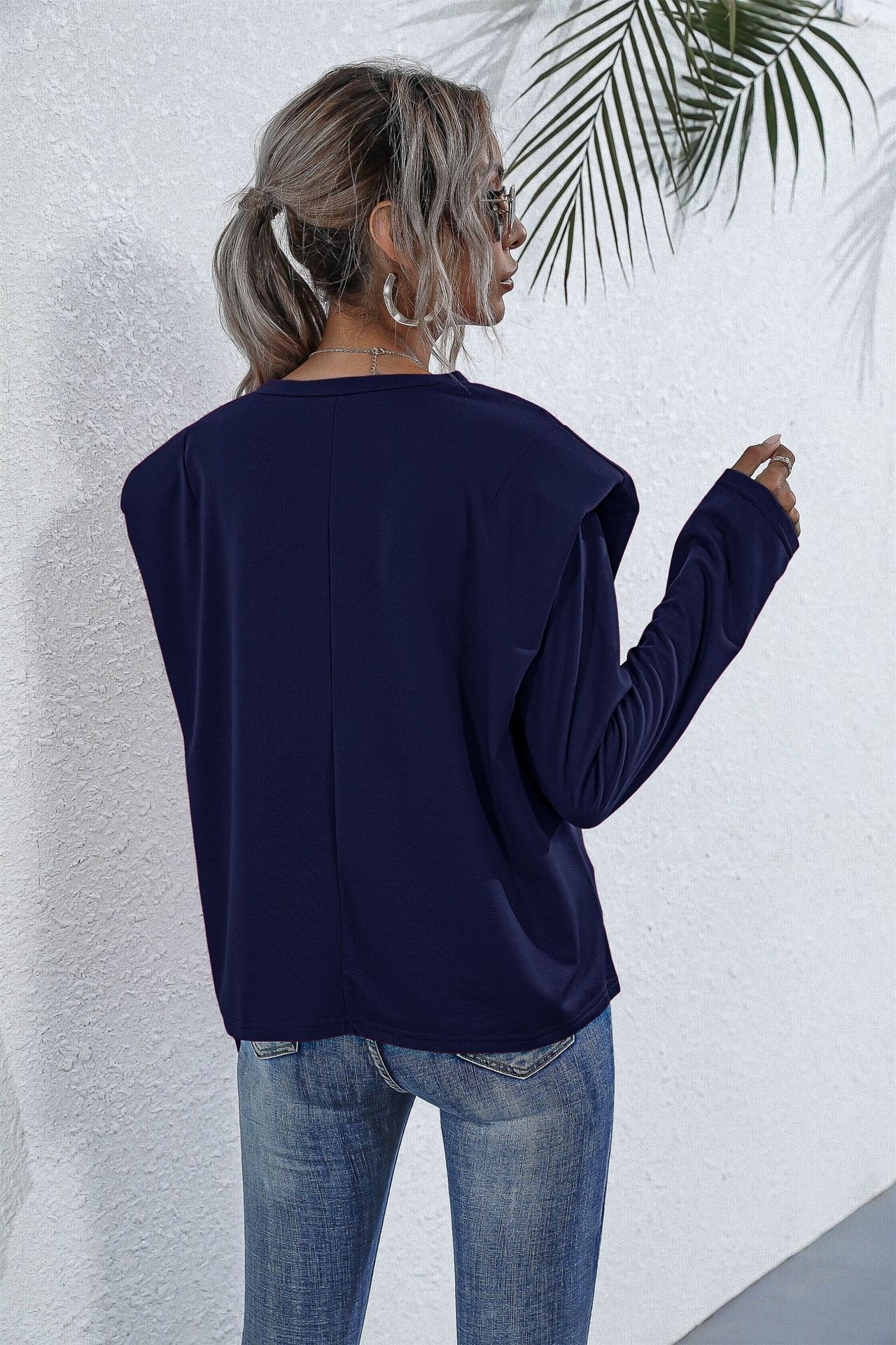 Women’s Sweatshirt – Relaxed Fit – Cotton Blend – Padded Shoulders – Crew Neck