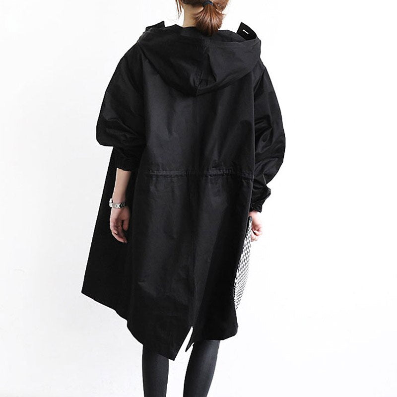 Women's elegant and water-repellent trench coat