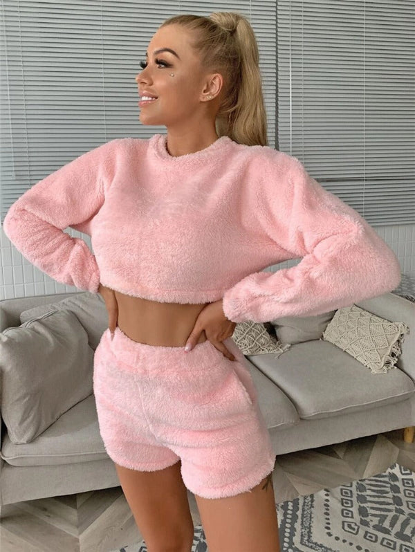 Women’s Loungewear Set – Plush Cropped Long Sleeve Top – High-Waisted Relaxed Shorts