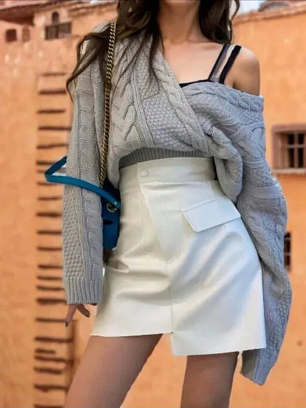 Women’s Knit Sweater – Wool Blend – Oversized Fit – Asymmetric V-Neck – Cable Stitch