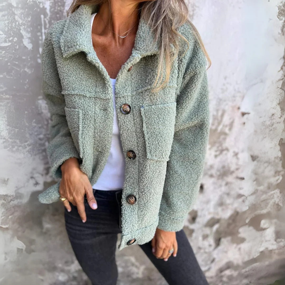 Women’s Coat – Relaxed Fit – Wool Texture – Wide Lapel – Oversized Buttons – Patch Pockets
