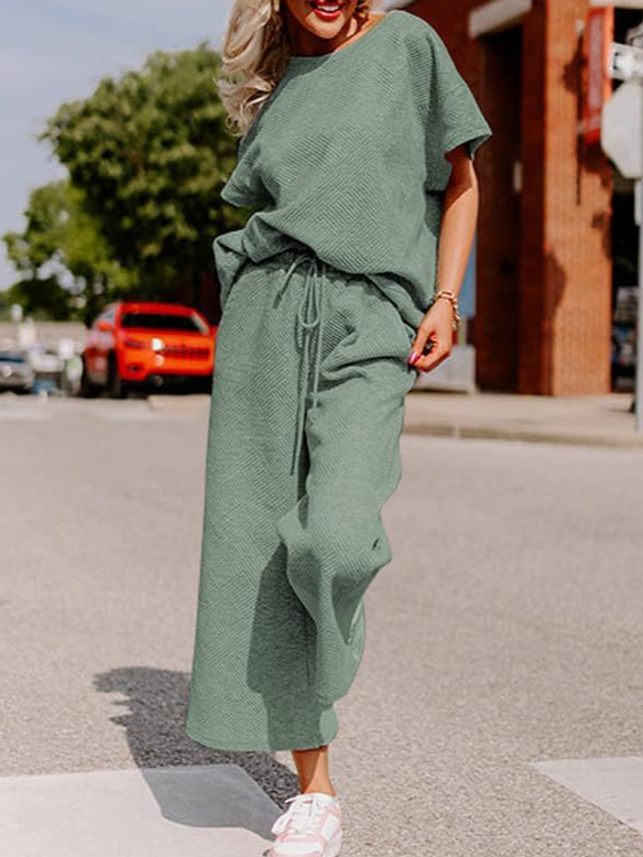 Women’s Two-Piece Set – Soft Knit – Relaxed Fit – Short Sleeve Top and Wide-Leg Pants