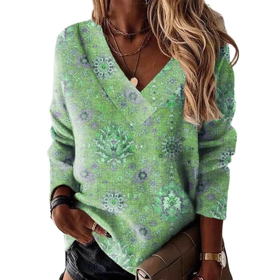 Women’s V-Neck Sweatshirt – Loose Fit – Paisley Print – Long Sleeve Cotton Knit