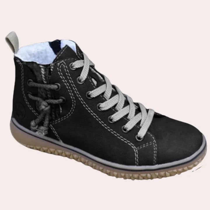 Women’s Ankle Boots – Smooth Leather – Lace-Up – Sleek Fit – Treaded Sole