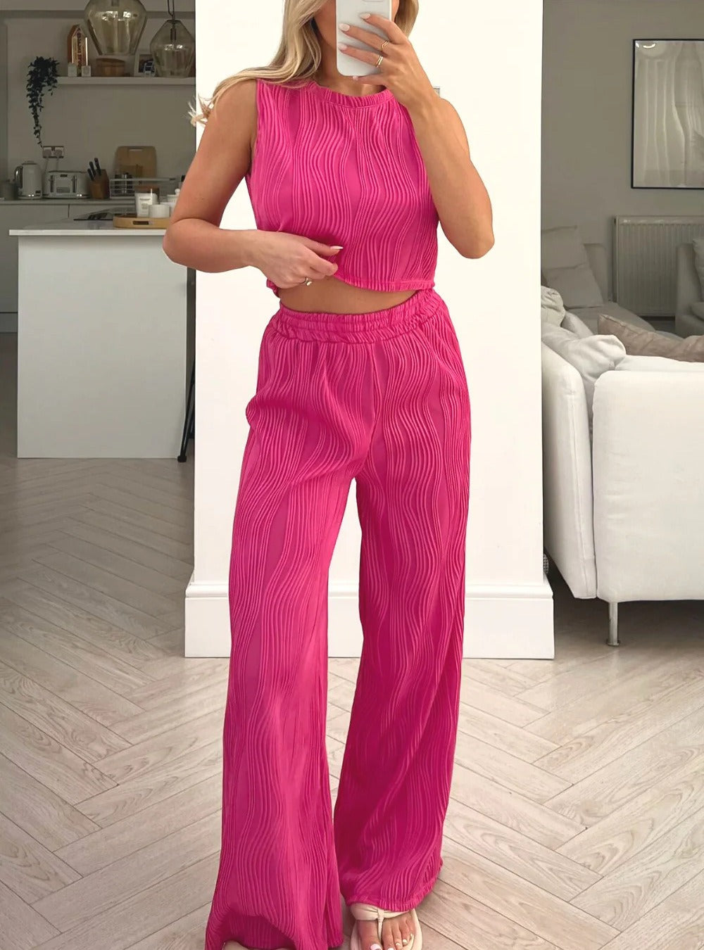 Women’s Two-Piece Set – Ribbed Knit Sleeveless Crop Top – High-Waisted Wide Leg Pants