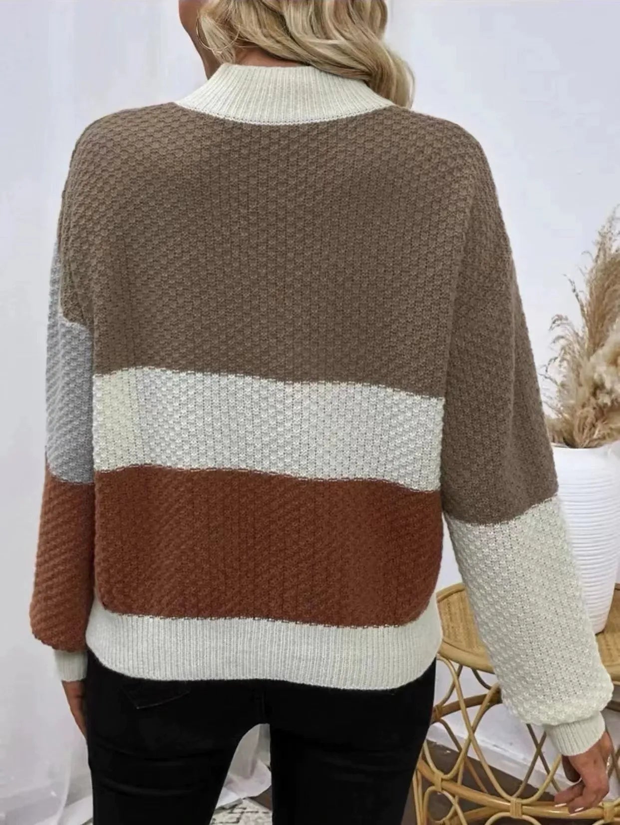Women’s Pullover Sweatshirt – Relaxed Fit – Textured Knit – Patchwork Design – Ribbed Trim