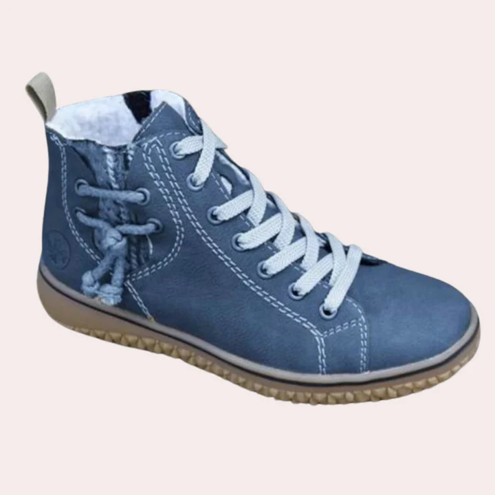 Women’s Ankle Boots – Smooth Leather – Lace-Up – Sleek Fit – Treaded Sole