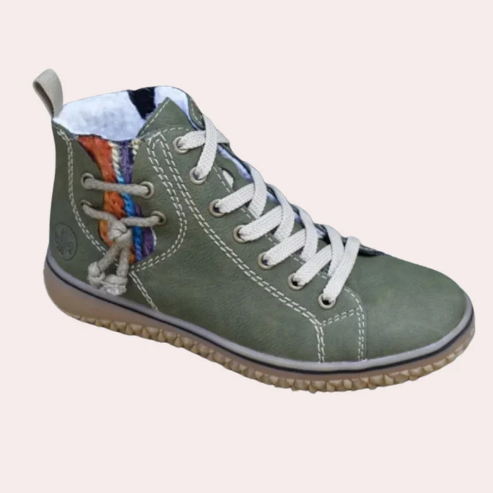 Women’s Ankle Boots – Smooth Leather – Lace-Up – Sleek Fit – Treaded Sole