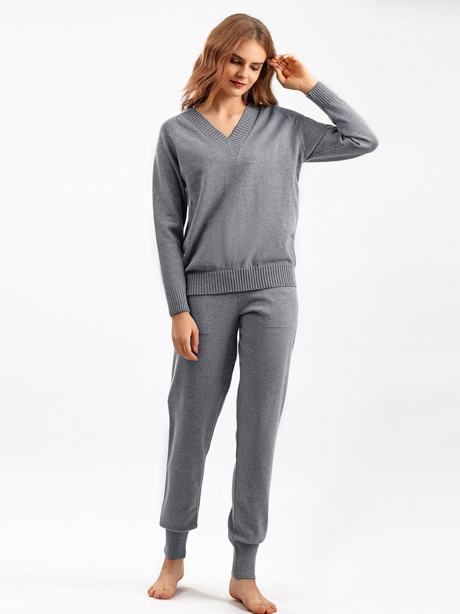 Women’s Two-Piece Knit Lounge Set – V-Neck Sweater – Relaxed Fit Joggers – Ribbed Trim