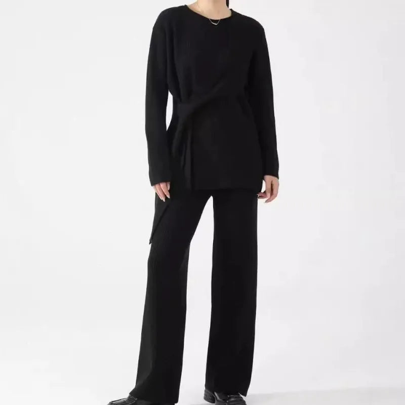Women’s Knit Two-Piece Set – Relaxed Fit Sweater – Ribbed Wide-Leg Pants – Asymmetrical Design