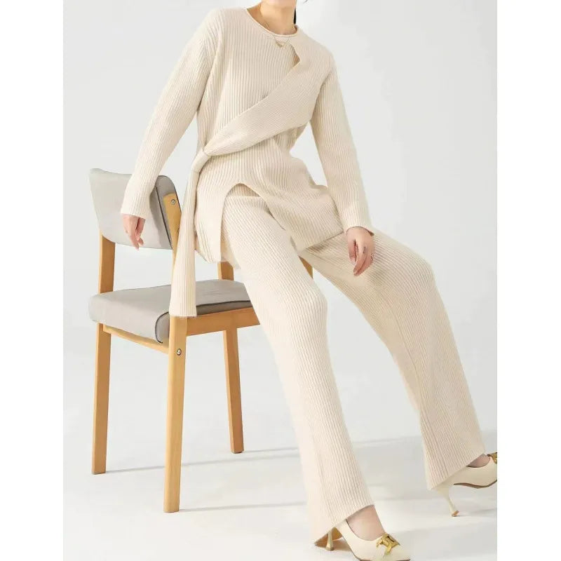 Women’s Knit Two-Piece Set – Relaxed Fit Sweater – Ribbed Wide-Leg Pants – Asymmetrical Design