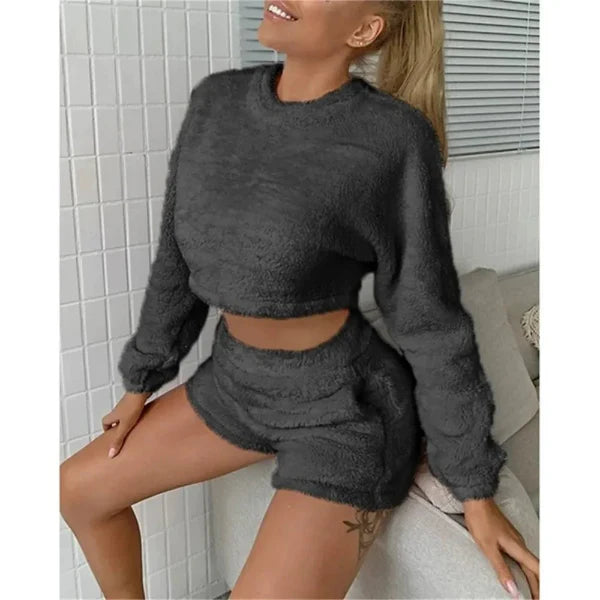 Women’s Loungewear Set – Plush Cropped Long Sleeve Top – High-Waisted Relaxed Shorts