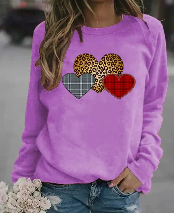 Women’s Sweatshirt – Loose Fit – Cotton Blend – Long Sleeve Heart Graphic Casual Wear