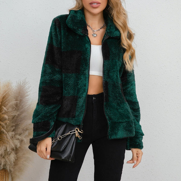 Women’s Jacket – Oversized Fit – Faux Shearling – Plaid Pattern – Zipper Front – Collared