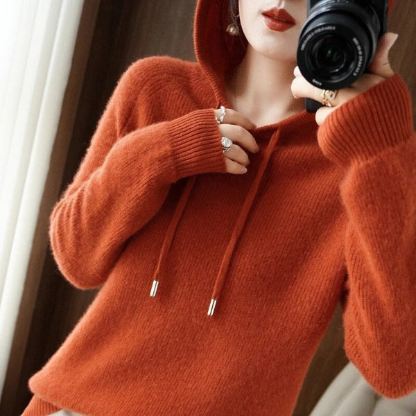 Women’s Hooded Pullover – Wool Blend – Relaxed Fit – Long Sleeve – Ribbed Cuffs