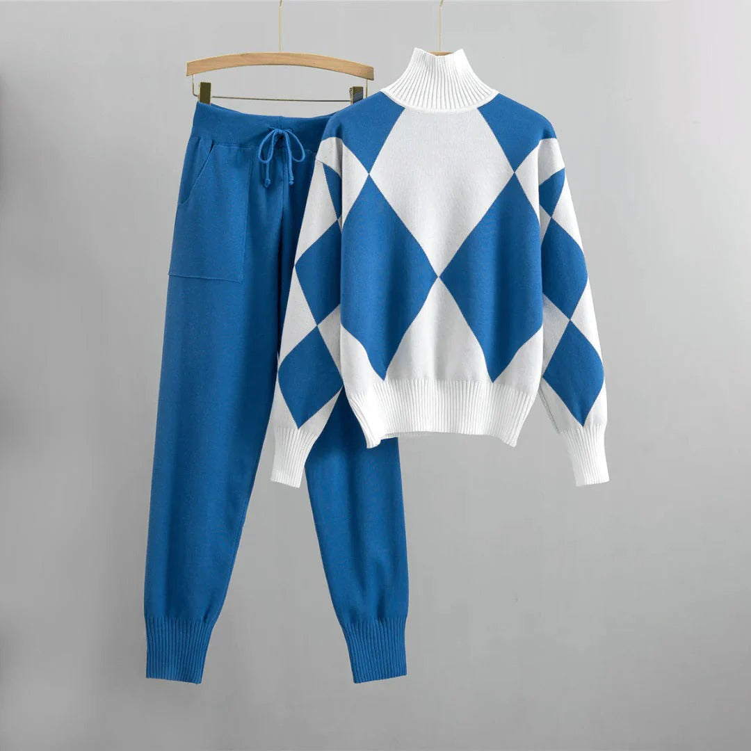 Women’s Sweater and Pants Set – Knit Relaxed Fit – Argyle Pattern – Ribbed Turtleneck