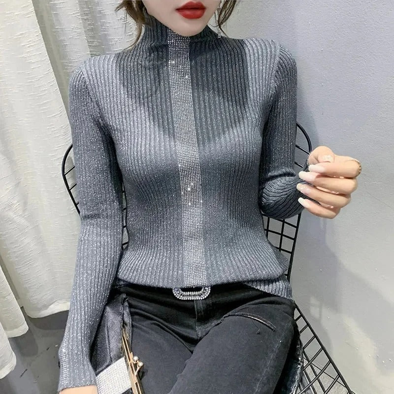 Women's loose fit turtleneck sweater