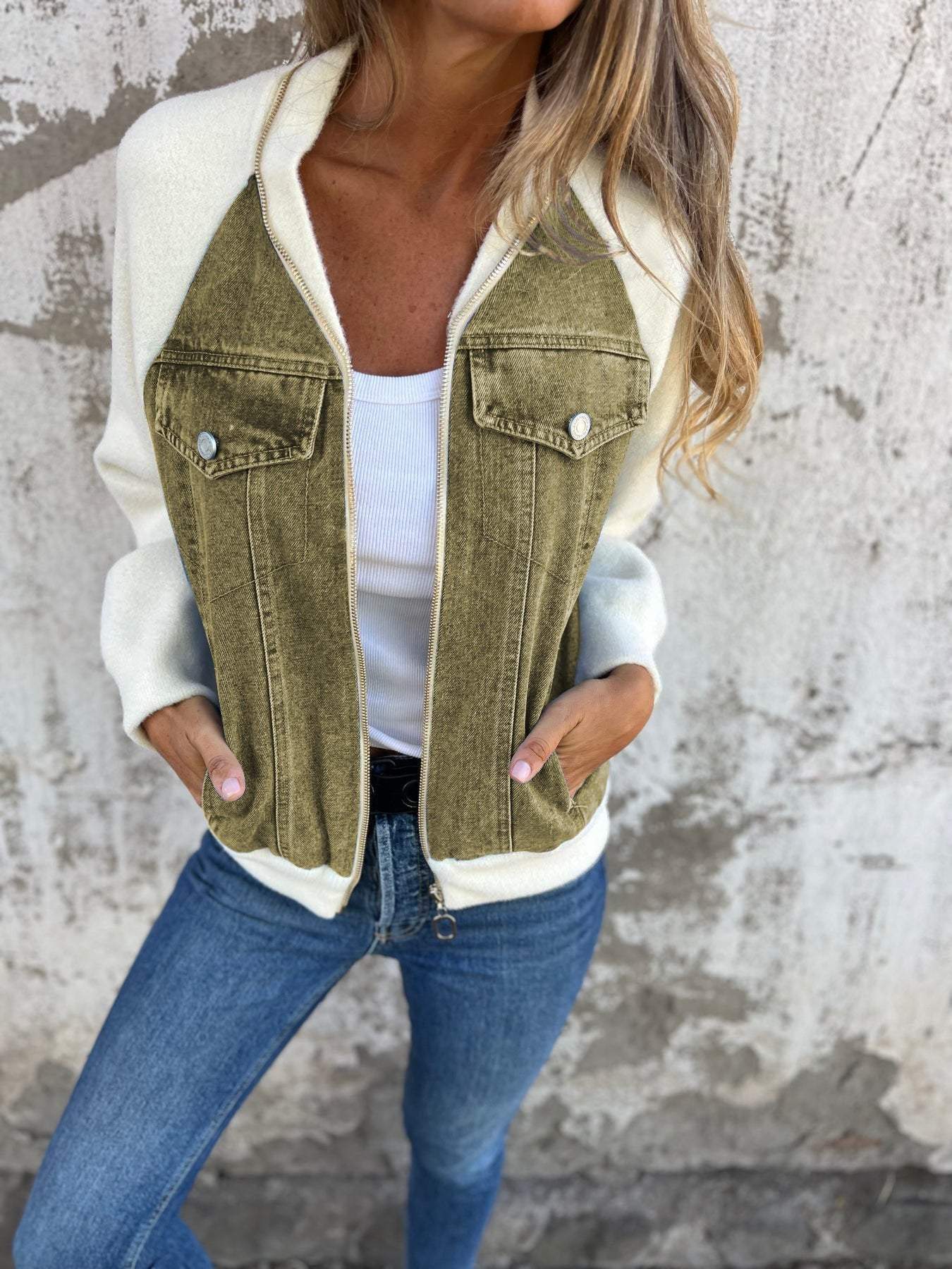 Women’s Denim Jacket – Soft Contrast Sleeves – Zipper Front – Casual Classic Fit