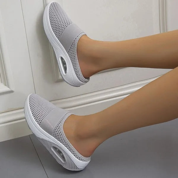 Women's Slip-On Sneakers - Breathable Mesh - Cushioned Sole - Lightweight Comfort