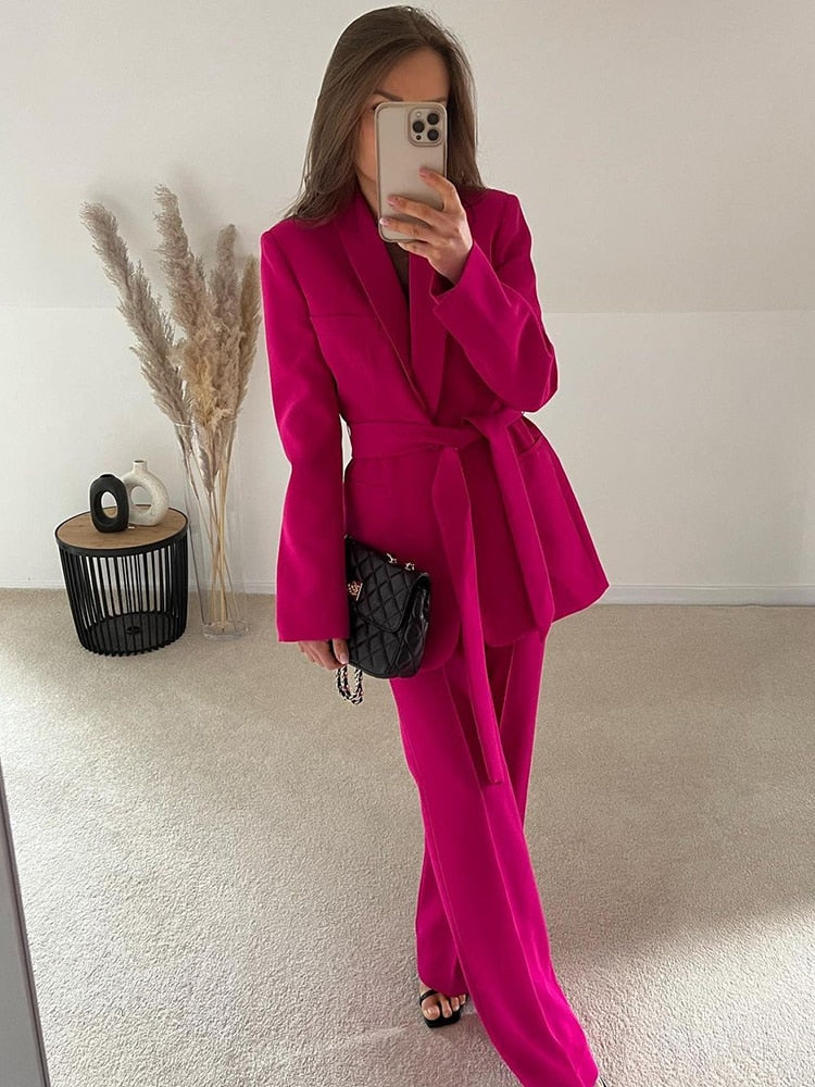 Women’s Tailored Suit Set – Belted Blazer – Wide-Leg Trousers – Flattering Fit