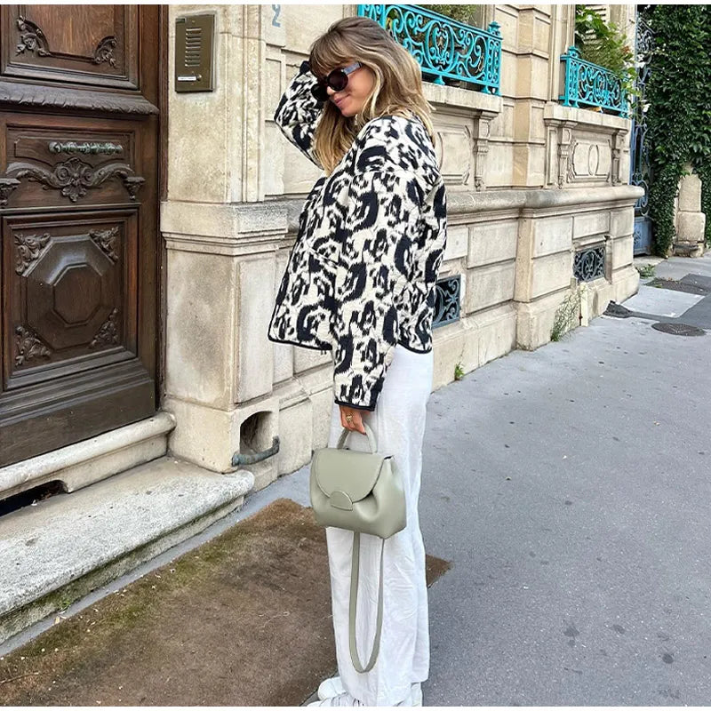 Trendy oversized black and white jacket for women