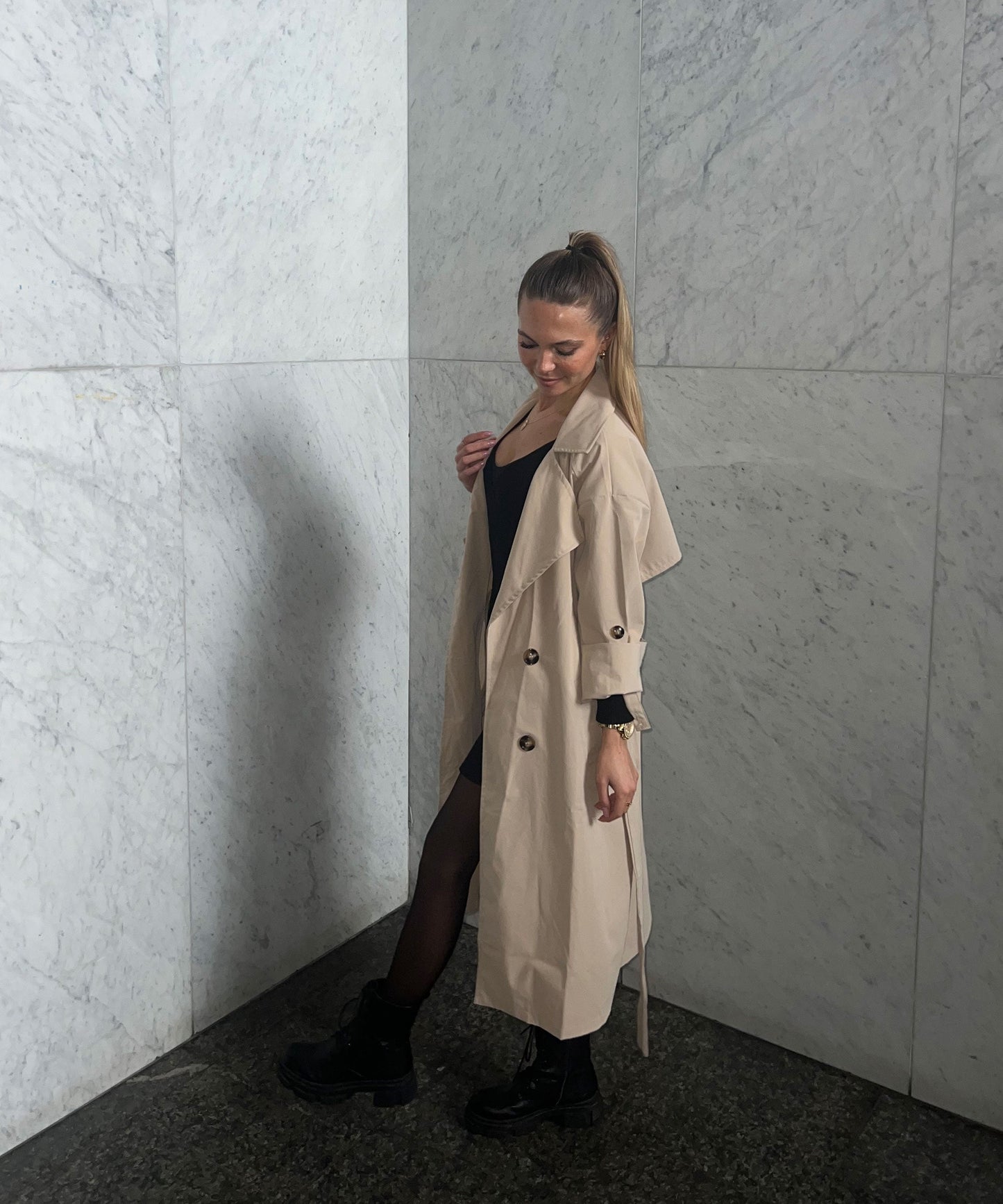 Women's casual belted lapel windbreaker jacket