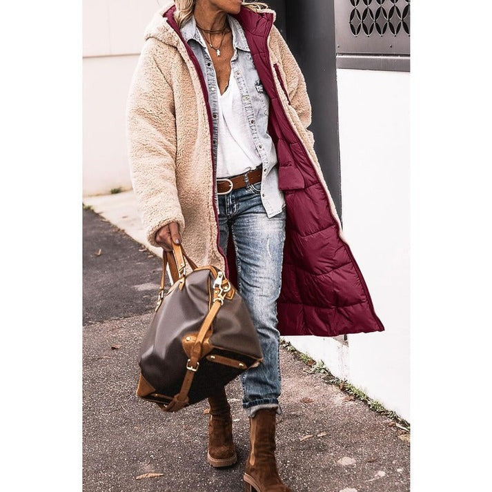 Women's long, comfortable coat