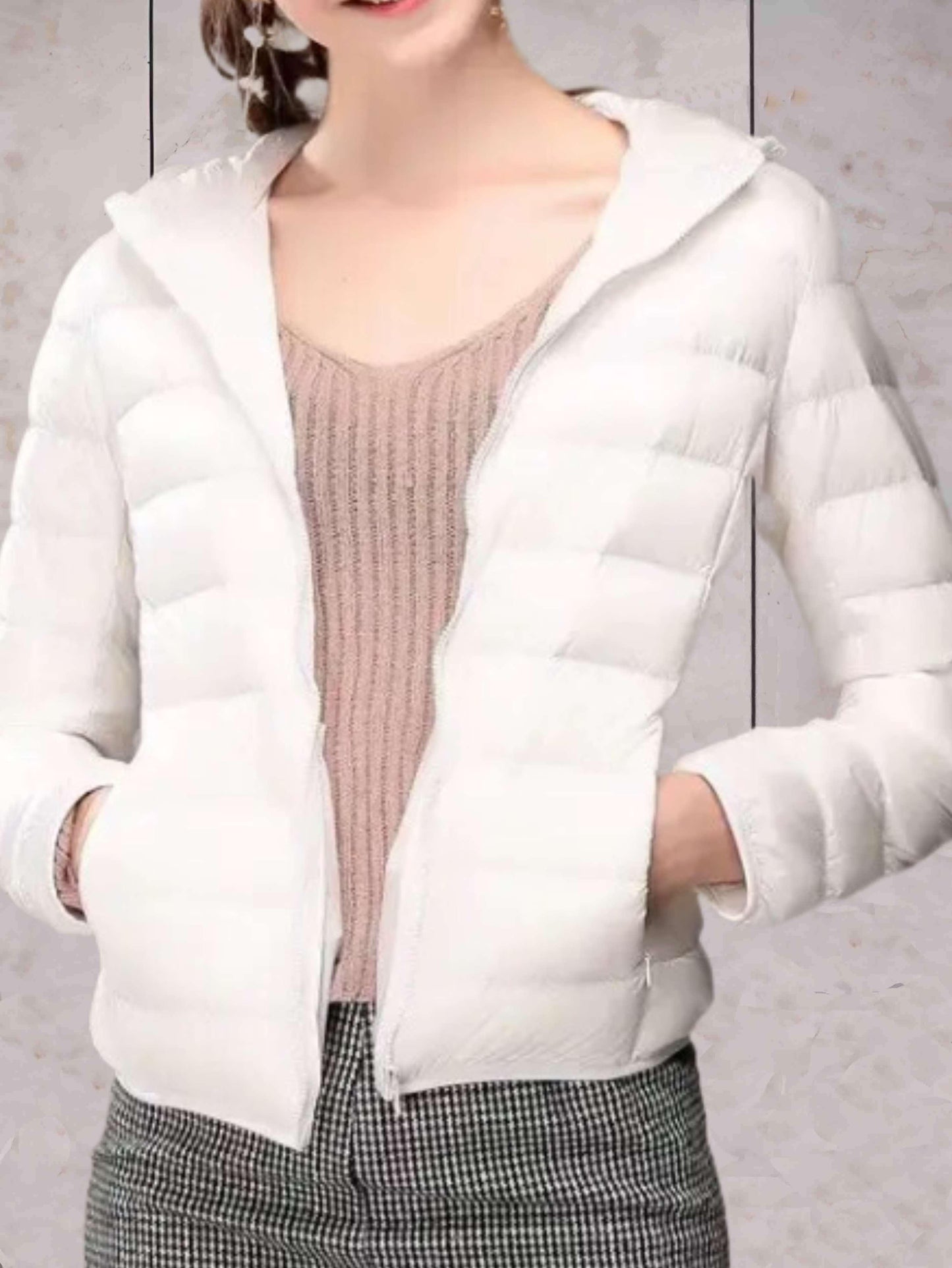 Elegant warm down jacket with hood for women